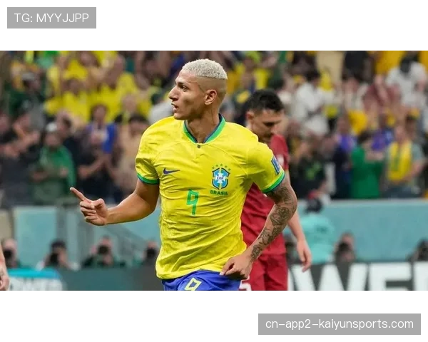 聚光灯下：巴西小将首次代表柏林联首发，赛前收到来自里约热内卢社区学校的祝福视频